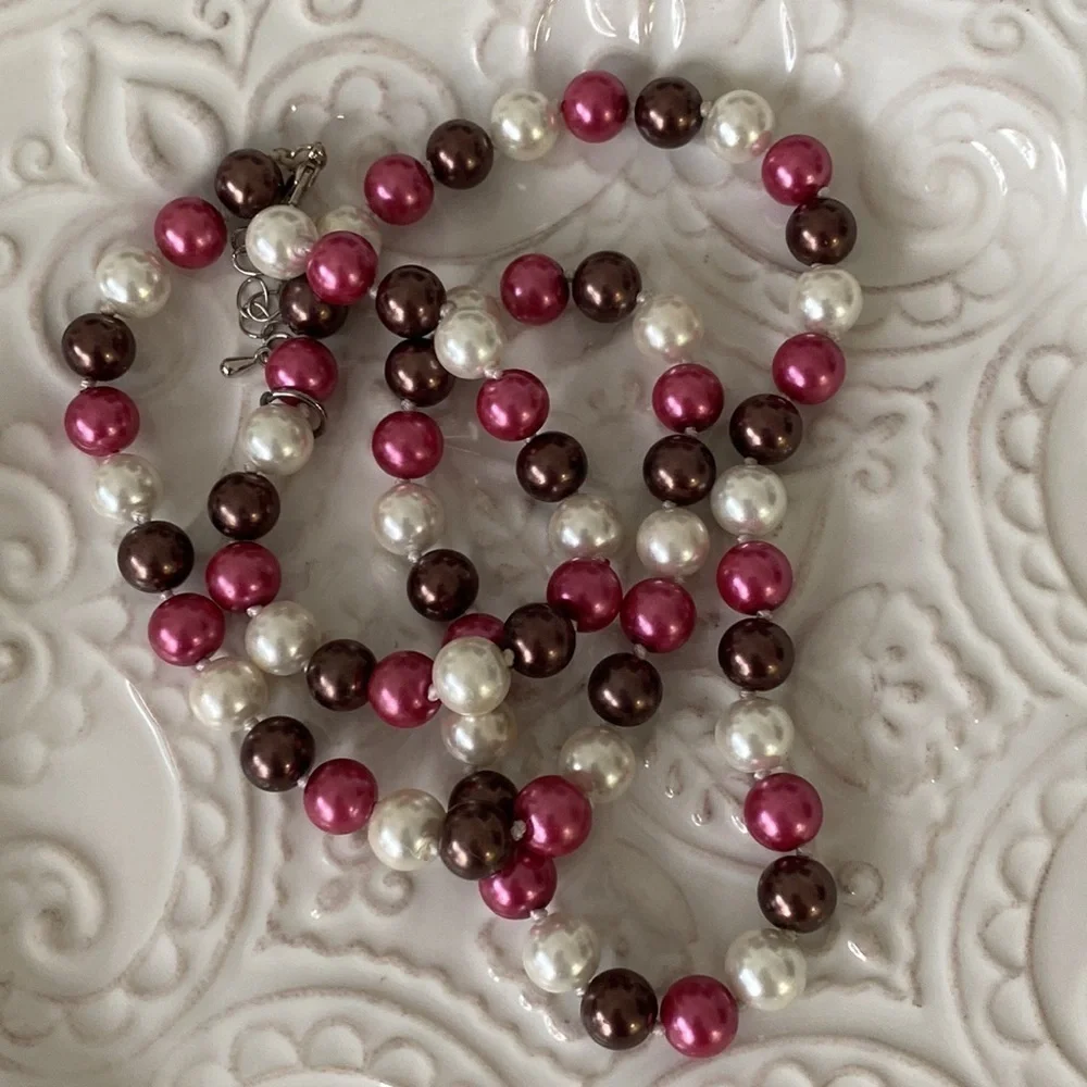 Genuine Freshwater Pearls Strand Necklace /Multicolor Pink Burgundy White